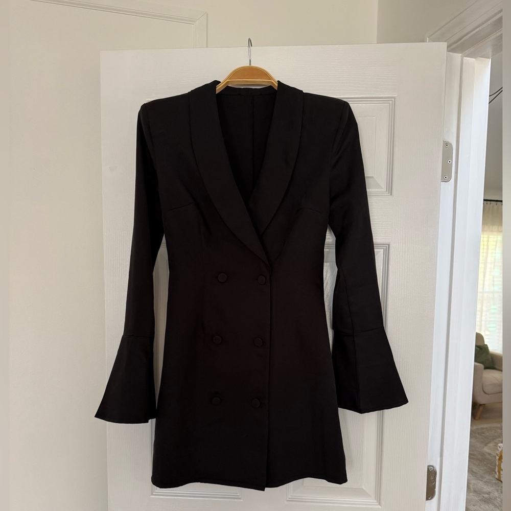 Elegant Black Double-Breasted Women's Blazer dress